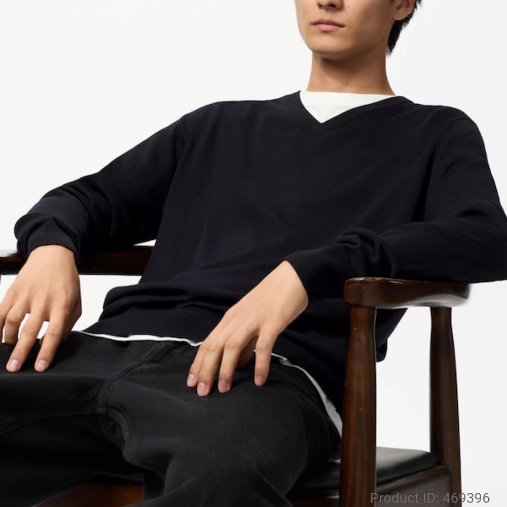 Uniqlo Men's DARK GREEN 100% Fine Wool V-Neck Sweater